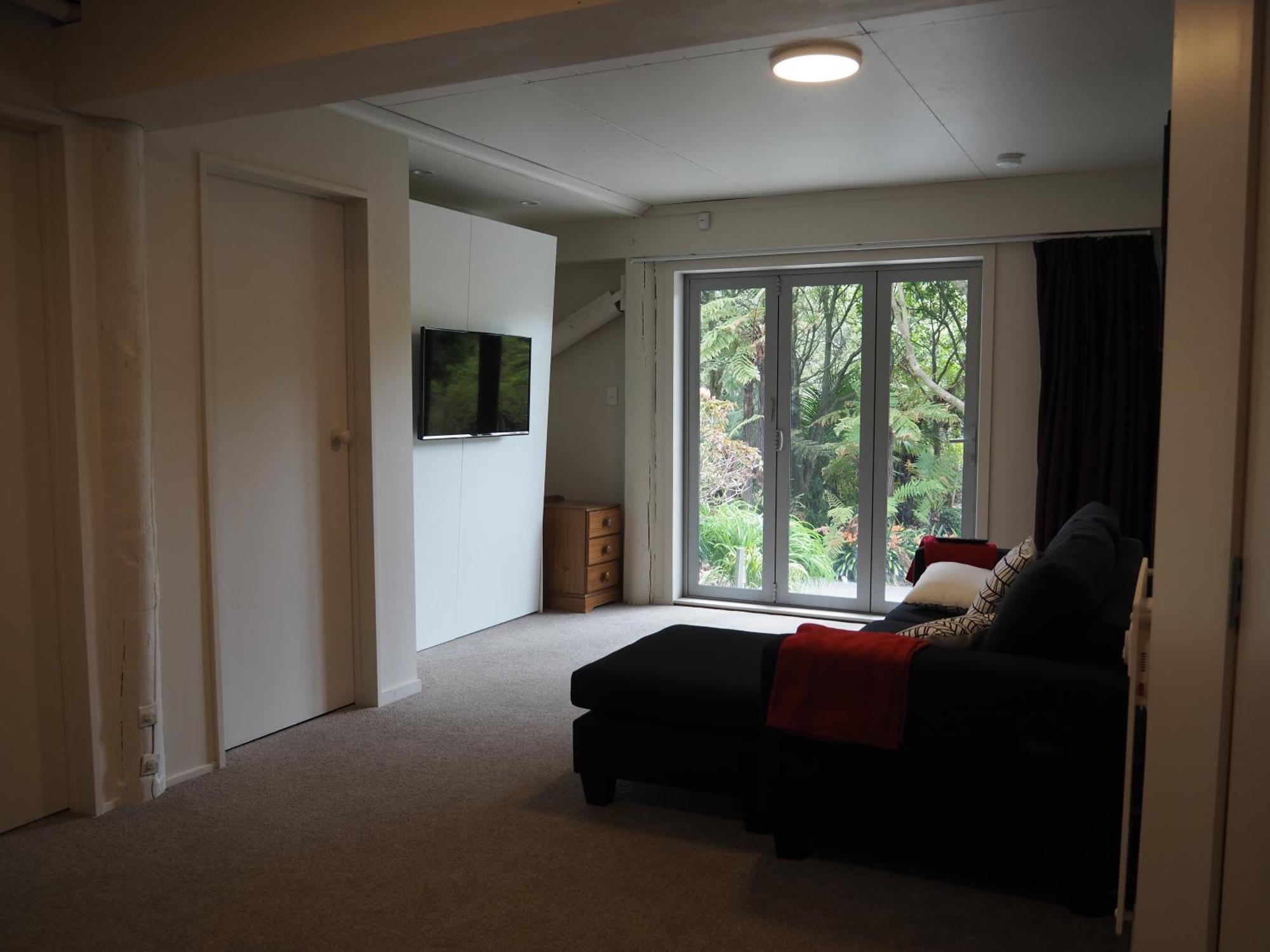 Hotel Uniqueness Tauranga Esterno foto